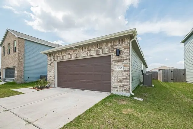 7826 Flowering Lotus Lane, Houston, TX 77016 - Image #2