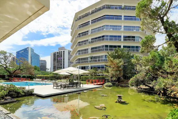 5050 Woodway Drive #2D, Houston, TX 77056