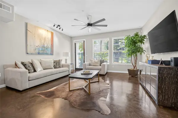 2216 Chenevert Street #7, Houston, TX 77003