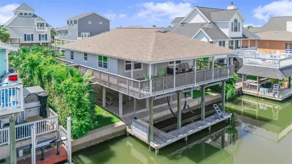 22914 Lunes Street, Galveston, TX 77554
