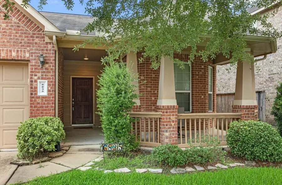 6835 Blue Glade Drive, Richmond, TX 77406 - Image #2
