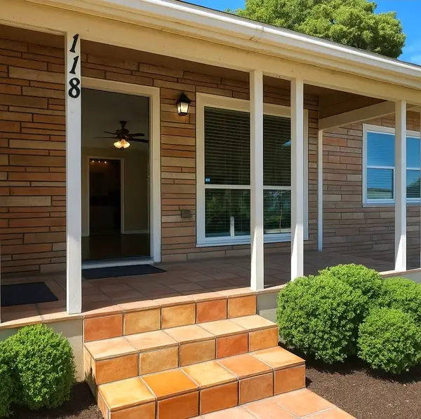 118 Whiting Street, Galveston, TX 77550