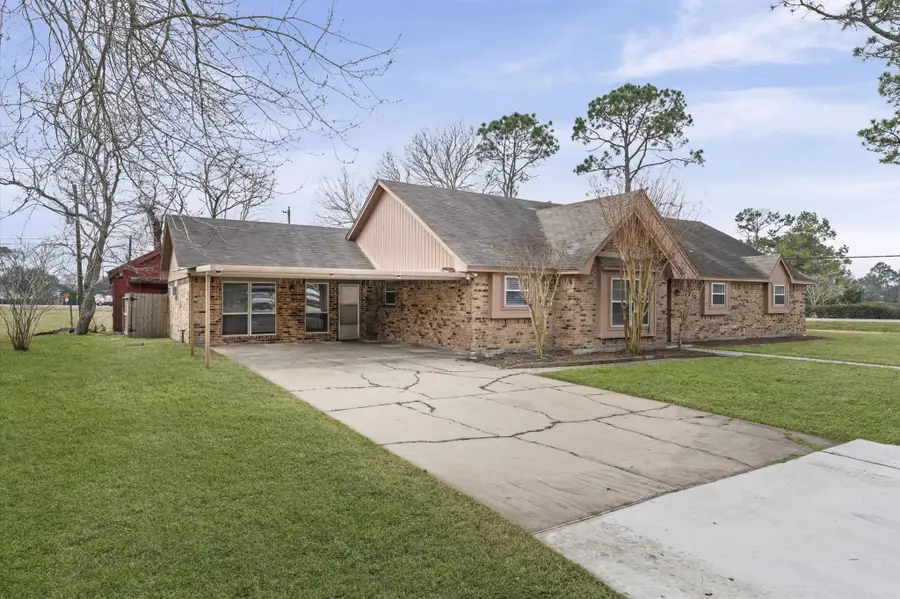2709 Adams Street, Alvin, TX 77511 - Image #2