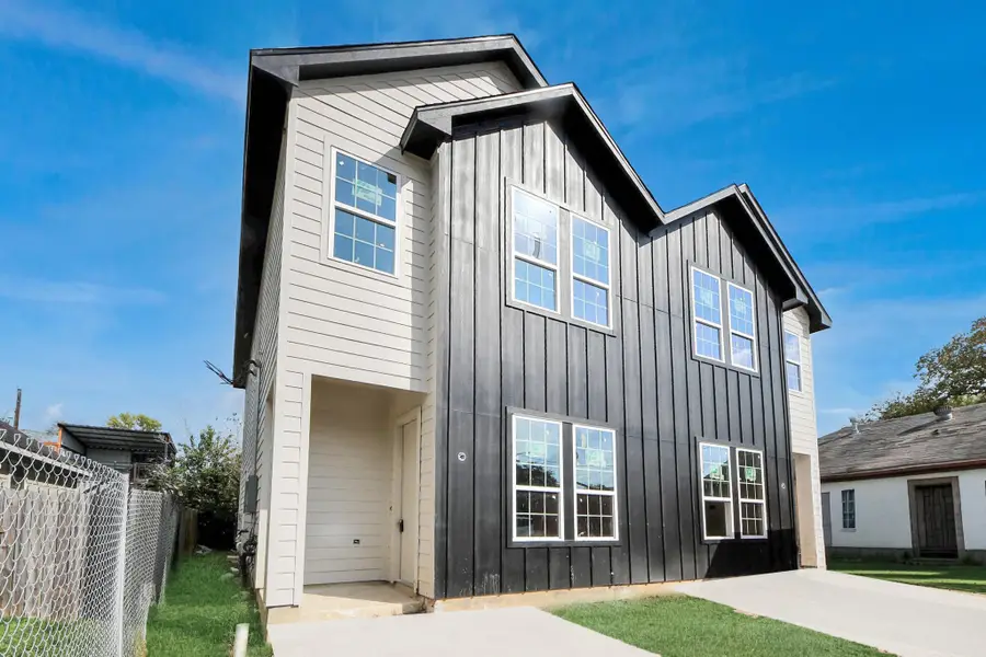 7459 Calhoun Rd, Houston, TX 77033 - Image #3