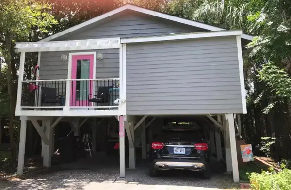 660 Pine Road, Clear Lake Shores, TX 77565