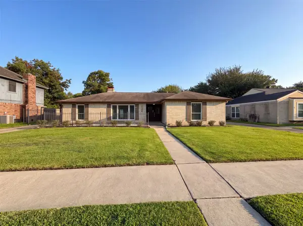 14923 Aspen Hills Drive, Houston, TX 77062