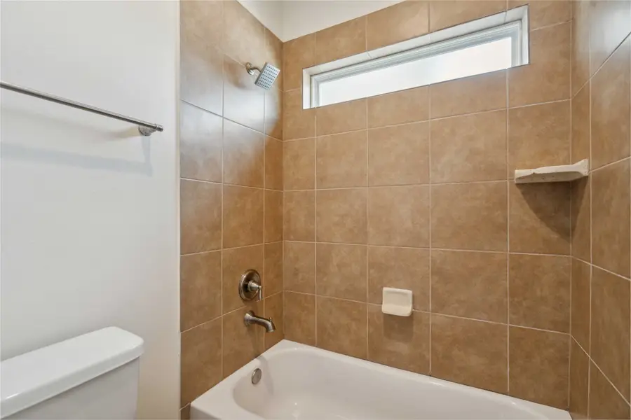 5402 Jonathan Lane, Houston, TX 77011 - Image #3