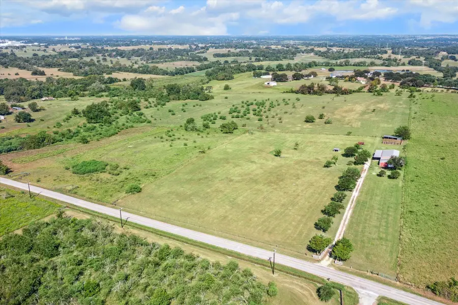 4277 Mustang Road, Brenham, TX 77833 - Image #3