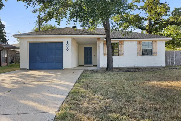 1000 Laredo Court, College Station, TX 77845