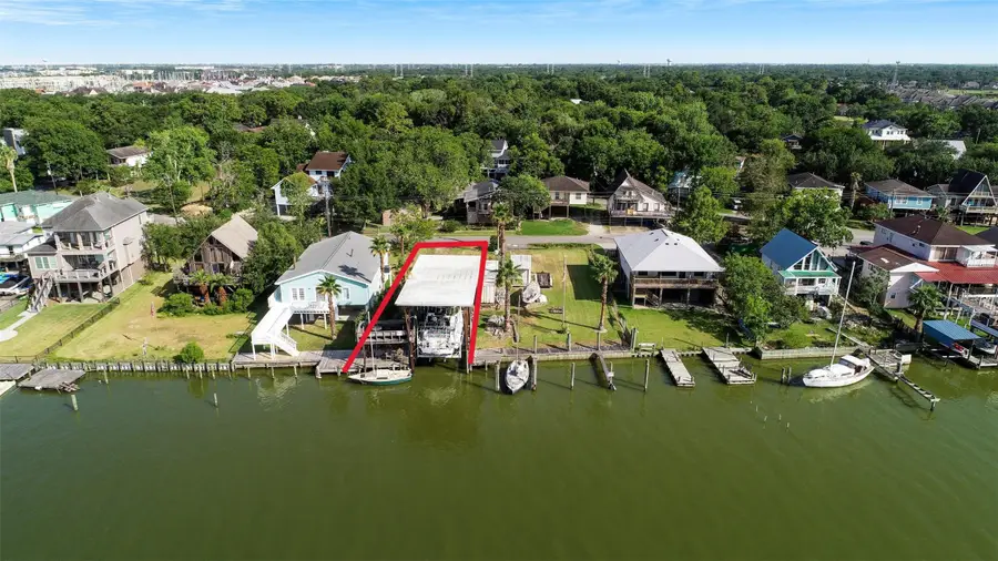 2130 Cove Park Drive, Kemah, TX 77565 - Image #2