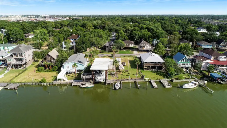 2130 Cove Park Drive, Kemah, TX 77565 - Image #3