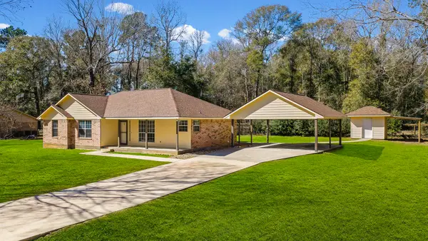 195 Oak Valley, Livingston, TX 77351