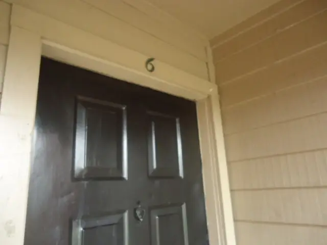 12500 Sandpiper Drive #6, Houston, TX 77035 - Image #2