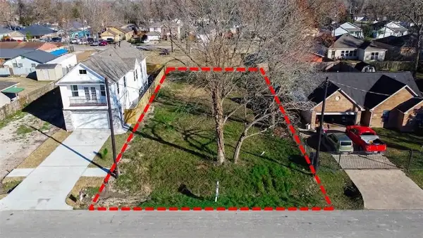 918 Randolph Street, Houston, TX 77088