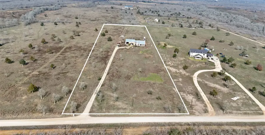 326 County Road 451, Waelder, TX 78959 - Image #2