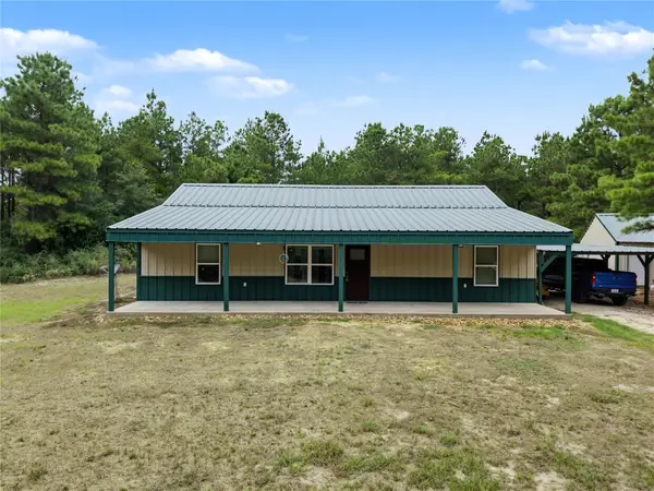 56 Lost Indian Camp Road, Huntsville, TX 77320
