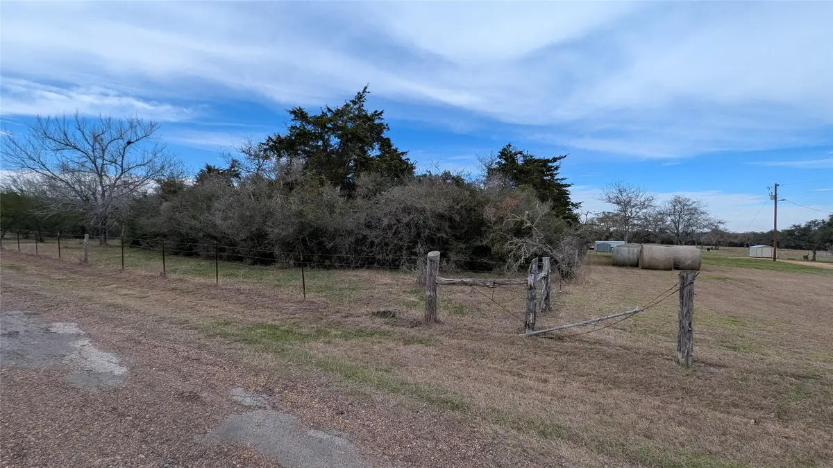 900 County Road 126, Hallettsville, TX 77964 - #1