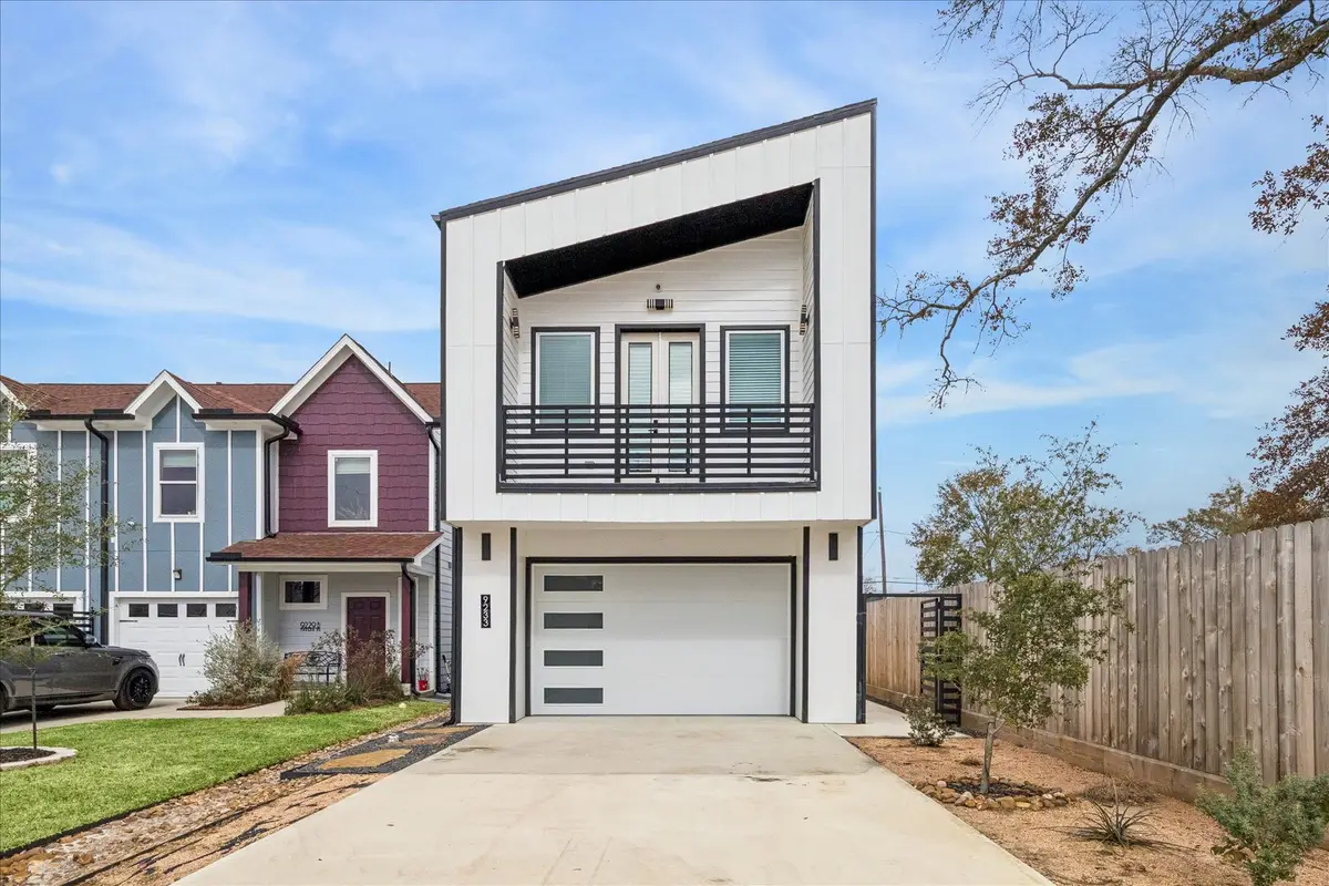 9233 Madera Road, Houston, TX 77078 - Image #1