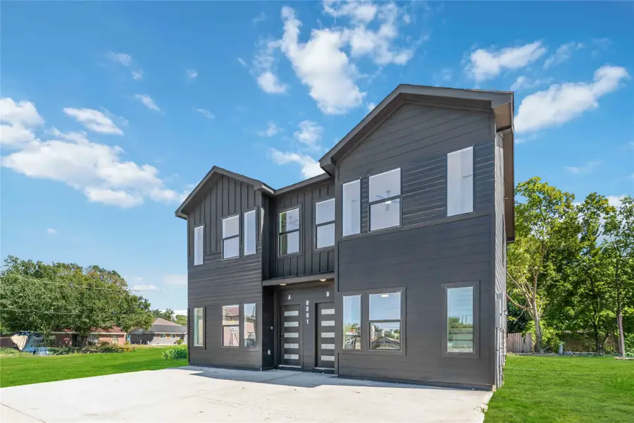 8201 Calhoun Street #A/B, Houston, TX 77033 - Image #3