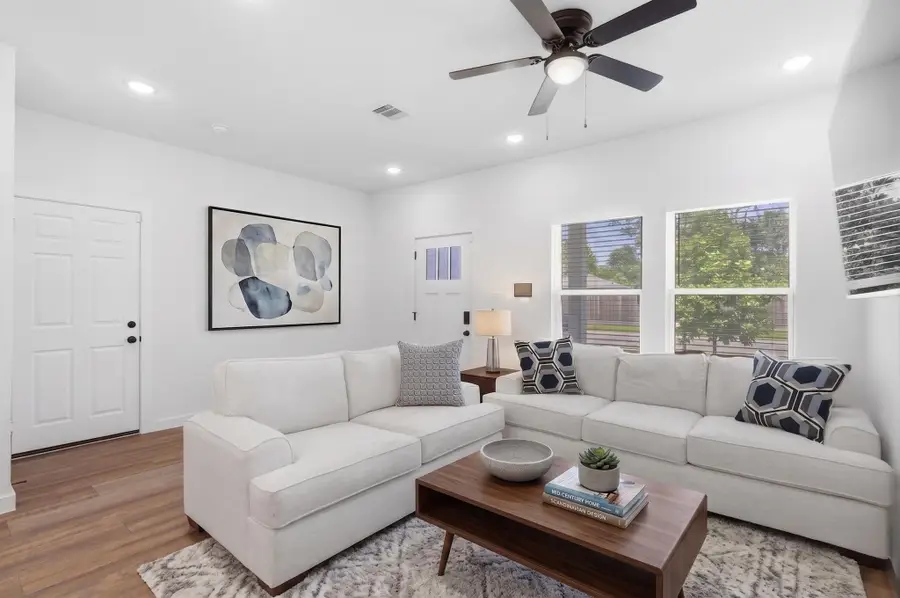 8019 Elbert Street, Houston, TX 77028 - #2