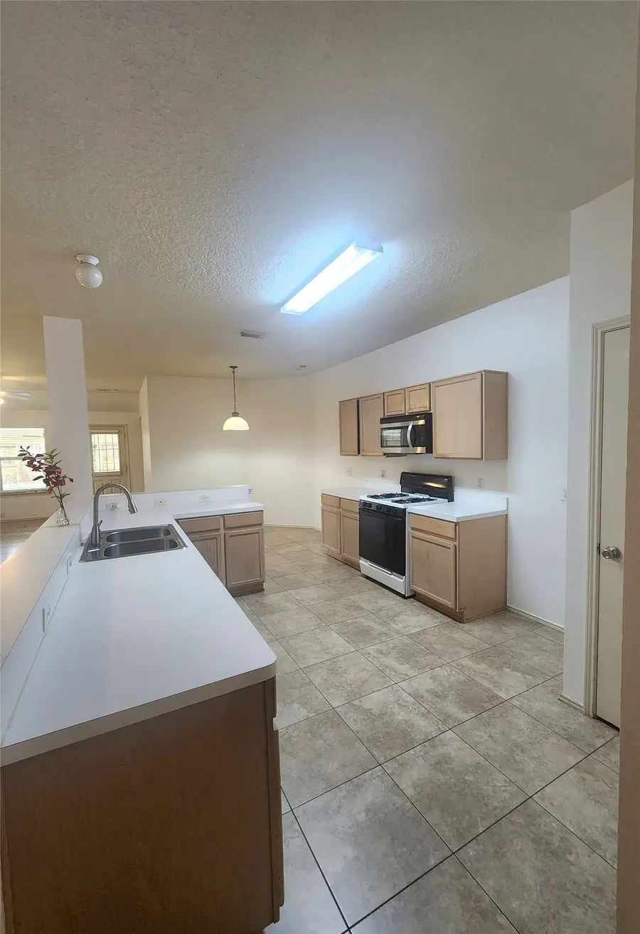 14914 Sugarhollow Drive, Sugar Land, TX 77498 - #3