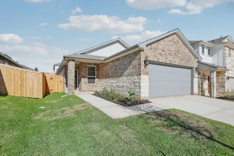 1662 Shae Oak Lane, Conroe, TX 77304 - Image #3