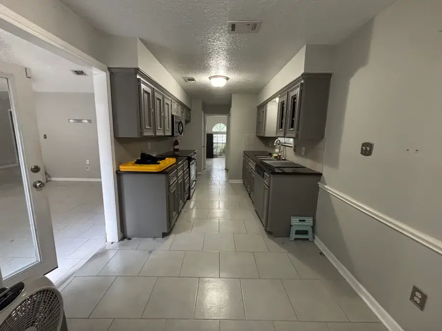 16303 Townes Road, Friendswood, TX 77546 - Image #3