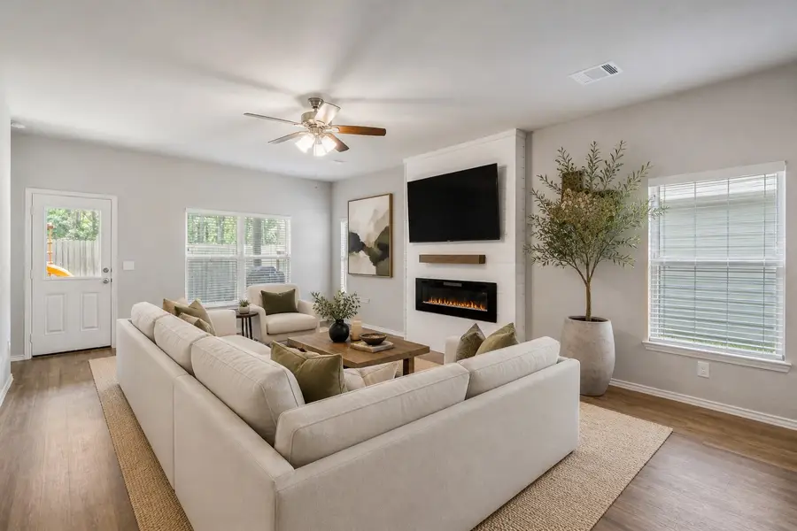 210 Bellewood Manor Drive, Magnolia, TX 77354 - #2