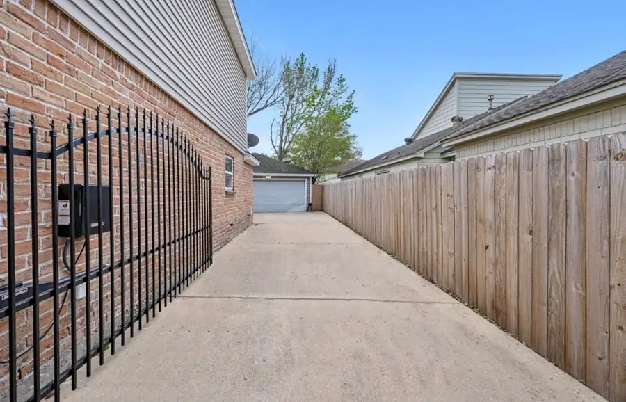 11319 Briar Forest Drive, Houston, TX 77077 - #3