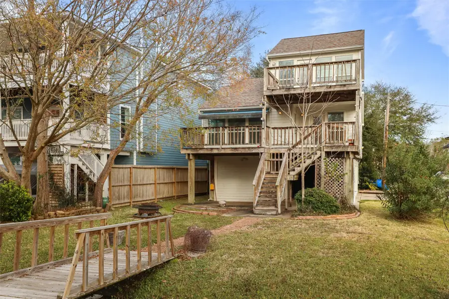 131 Oak Road, Clear Lake Shores, TX 77565 - Image #3