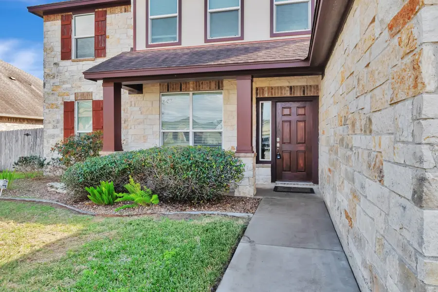 115 Copper Rock Cove, Victoria, TX 77904 - #2