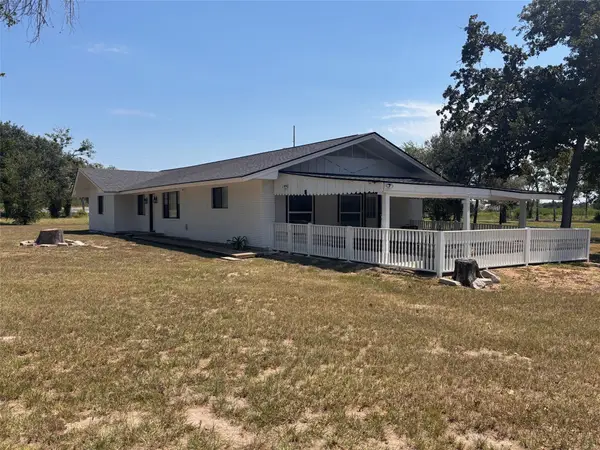 141 N Fm 2429, Bellville, TX 77418
