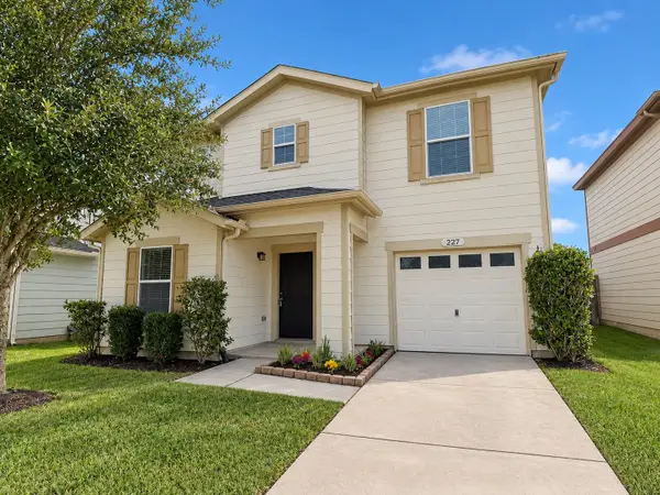 227 Silky Leaf Drive, Houston, TX 77073