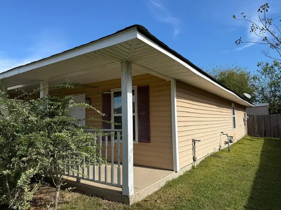 11403 Mosscrest Drive, Houston, TX 77048 - Image #3