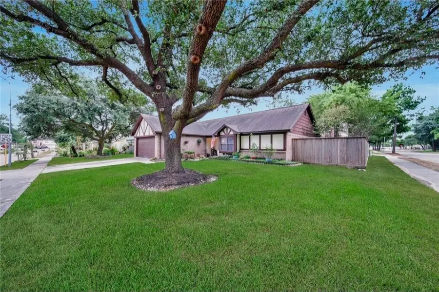 19335 Diversion Drive, Tomball, TX 77375 - Image #2