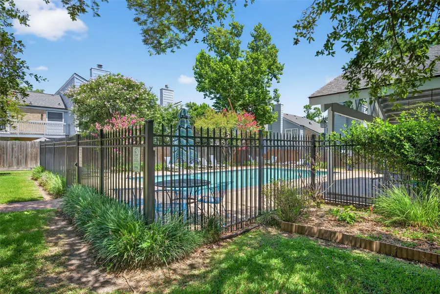 723 Worthshire Street, Houston, TX 77008 - Image #3