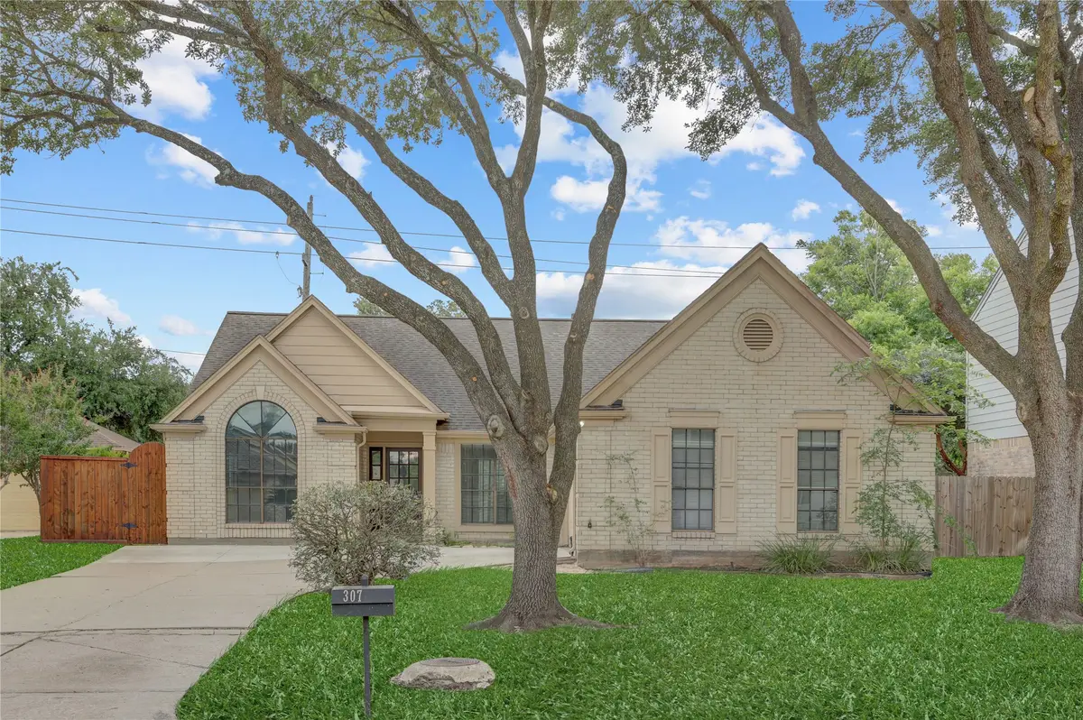 307 E Sutton Square, Stafford, TX 77477 - #1