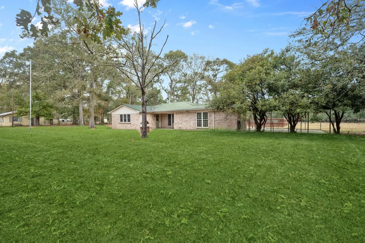 20271 Meadow Lake Road, Cleveland, TX 77328 - Image #1