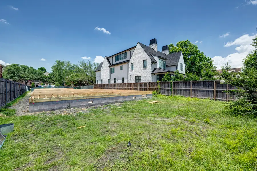 3717 Carlon Street, Southside Place, TX 77005 - Image #3