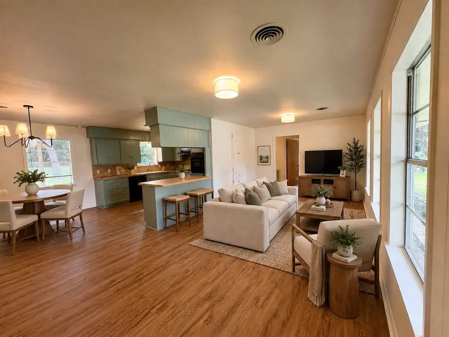 1801 Beazley Street, Brenham, TX 77833 - #2