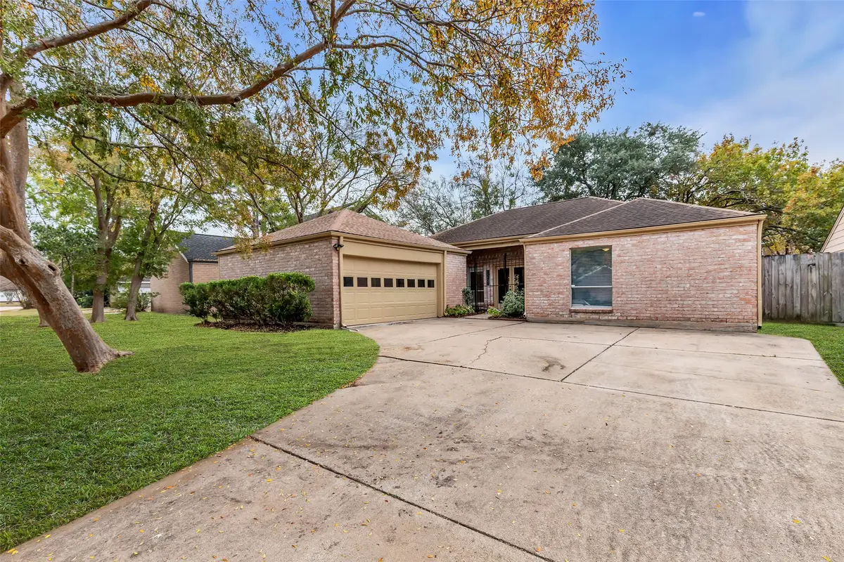 11407 Overbrook Lane, Houston, TX 77077 - Image #1
