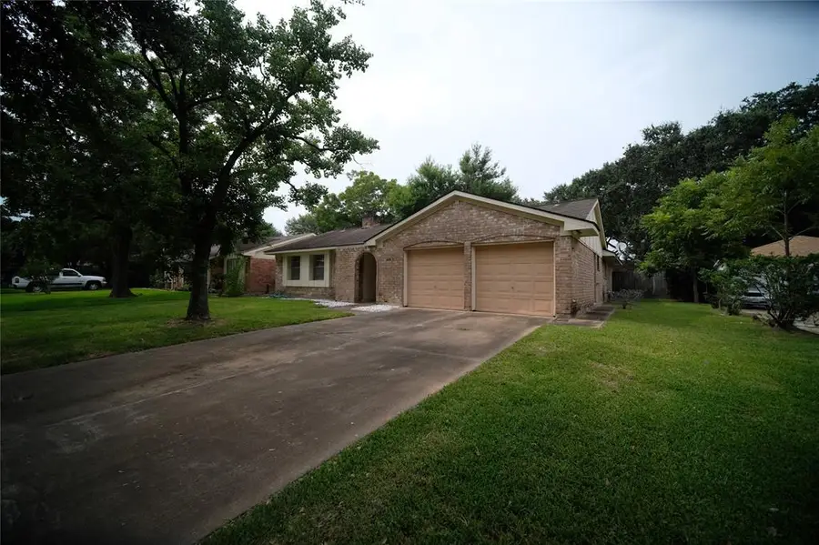 12510 Shannon Hills Drive, Houston, TX 77099 - Image #2