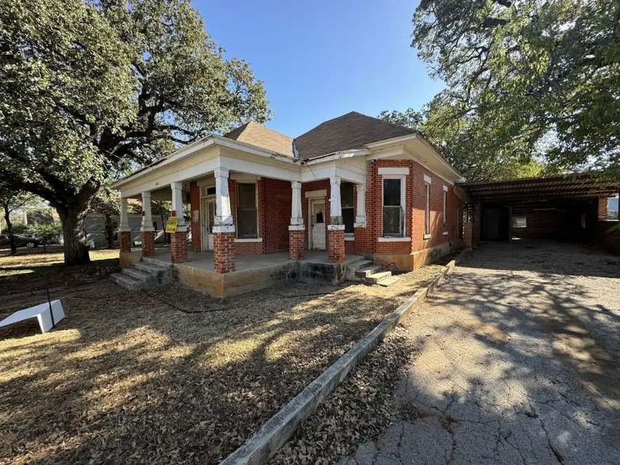 1414 Avenue A, Brownwood, TX 76801 - #3