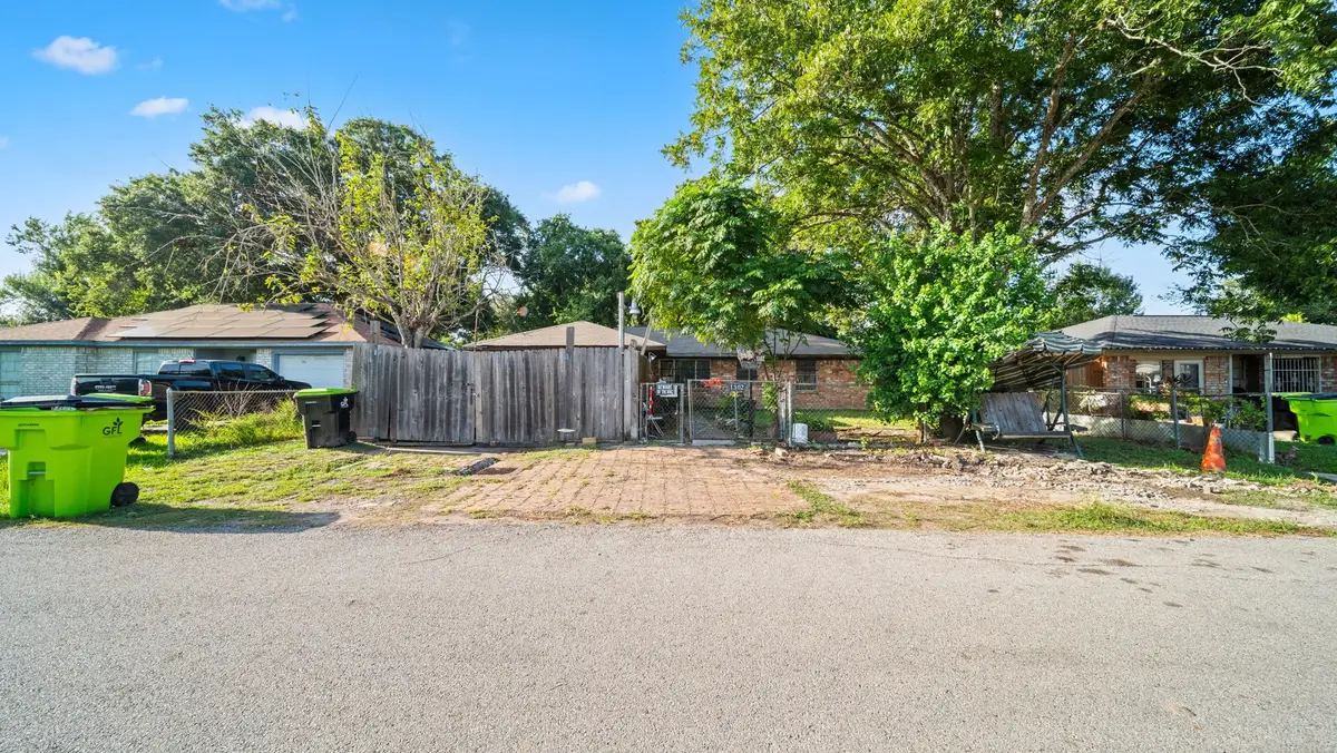 1302 San Jacinto Avenue, Richmond, TX 77469 - #1