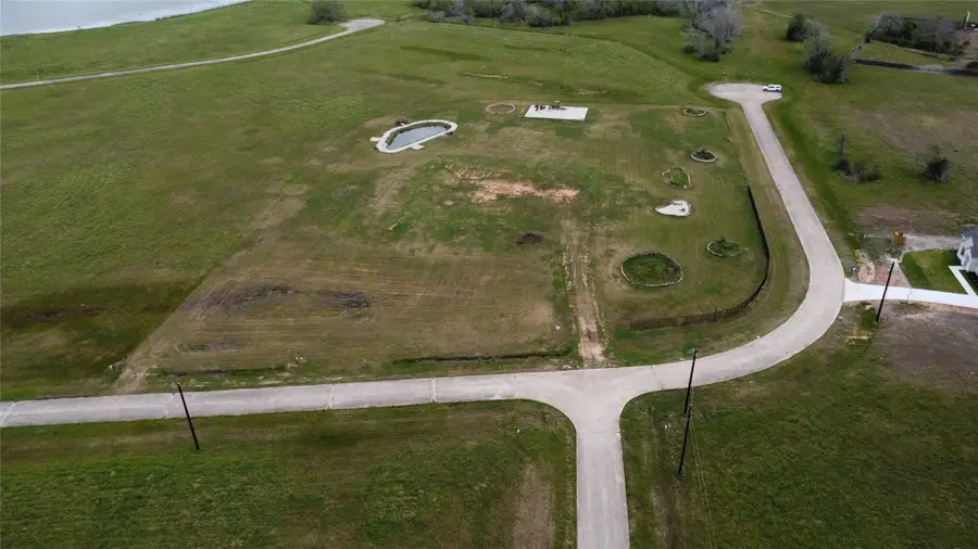 225 Cripple Creek Lane, Angleton, TX 77515 - #2