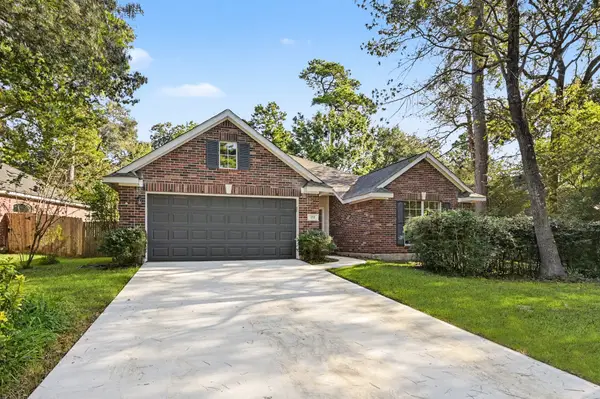153 S Hollylaurel Circle, The Woodlands, TX 77382
