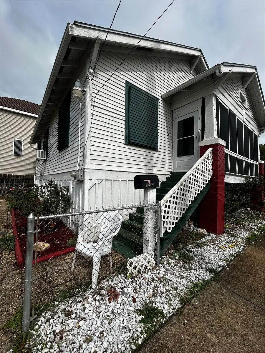 1722 39th Street, Galveston, TX 77550 - #2