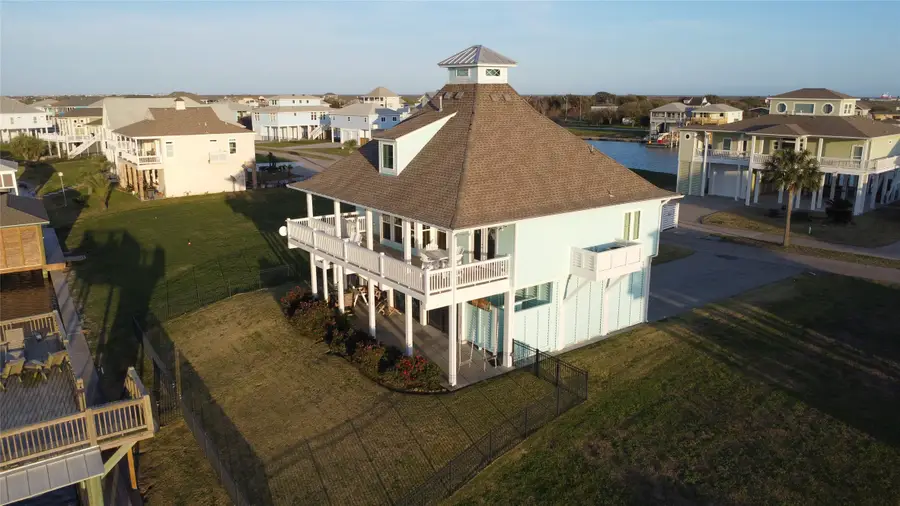 1913 Laguna Harbor Cove Boulevard, Port Bolivar, TX 77650 - #2