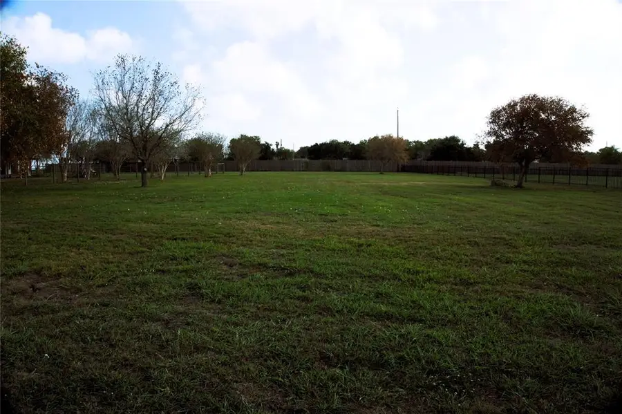 0 Mc Gothlin, Palacios, TX 77465 - Image #2
