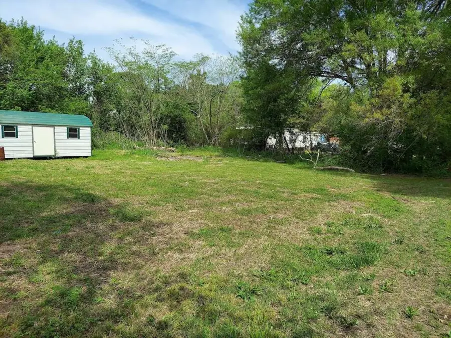 108 E Mcgee Road, New Boston, TX 75570 - Image #2